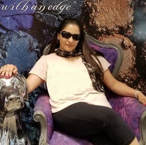 Meet your Posher, Jade